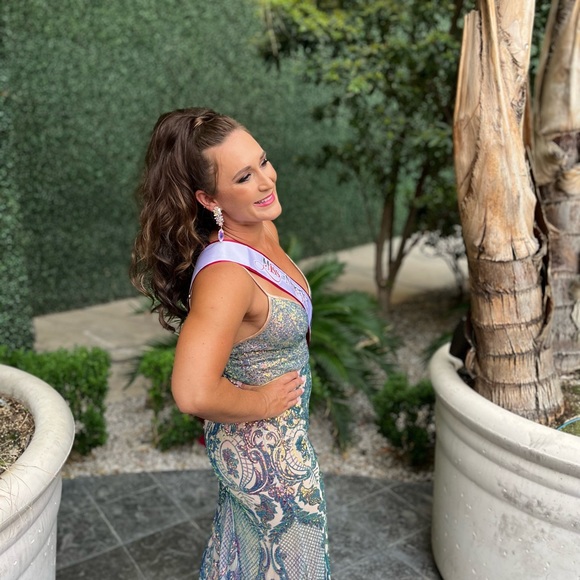 Johnathan Kayne size 6 - Picture 2 of 10